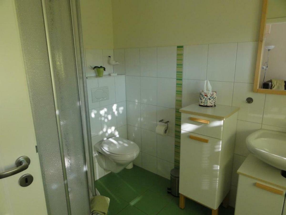 Villa Am Weinberg Waren  Ngoại thất bức ảnh